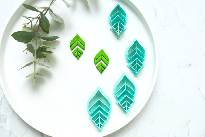 Leaf combo polymer clay cutter set (2pc), Leaf Embossed cutter, Leaf earrings, Scallop clay cutter, Green leaf Earrings cutter