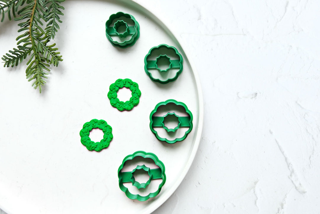 Christmas Wreath clay cutter, Christmas Wreath Embossed cutter, Christmas earrings, Scallop Christmas Wreath clay cutter