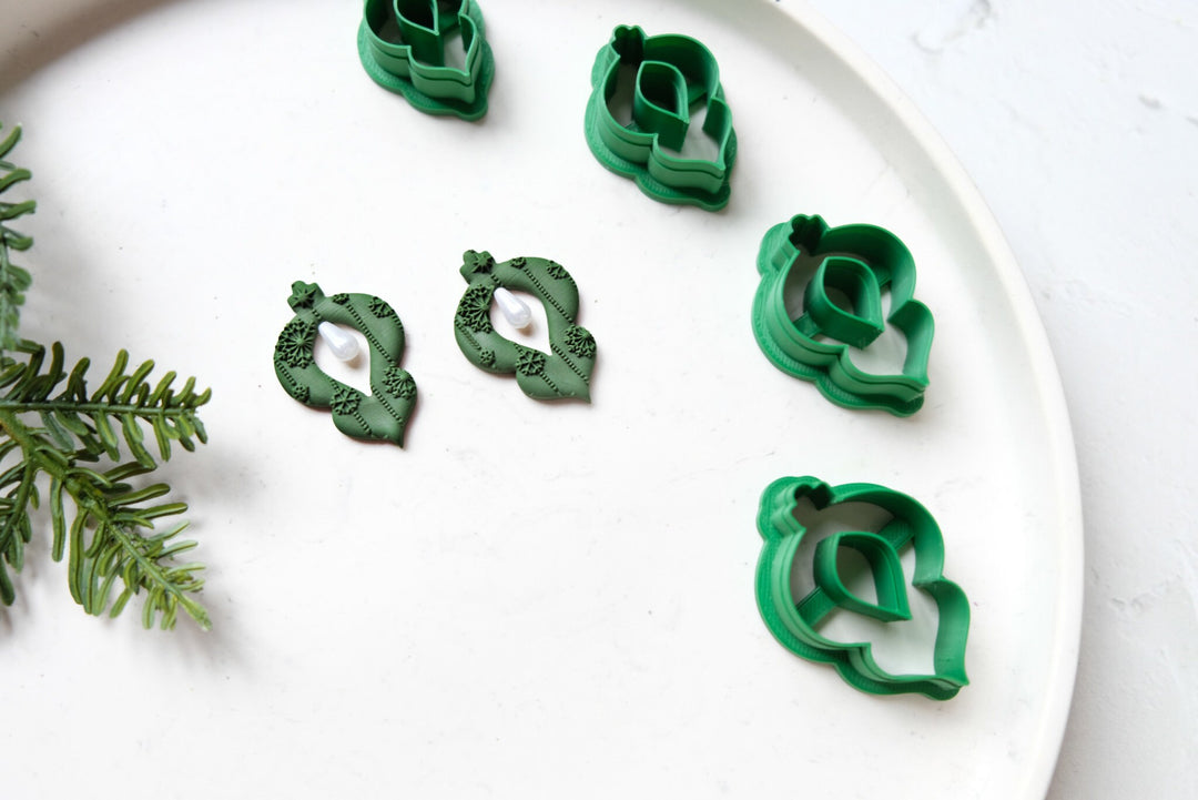 Christmas Ornament clay cutter, Christmas Light Embossed cutter, Christmas earrings, Scallop Christmas Light clay cutter