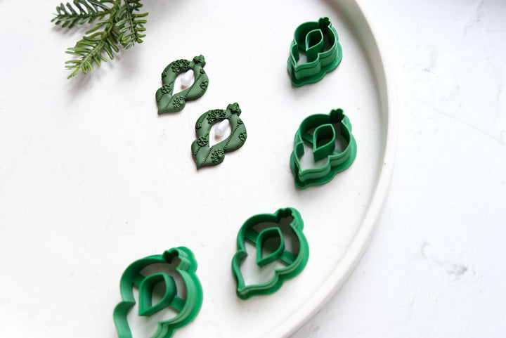 Christmas Ornament clay cutter, Christmas Light Embossed cutter, Christmas earrings, Scallop Christmas Light clay cutter