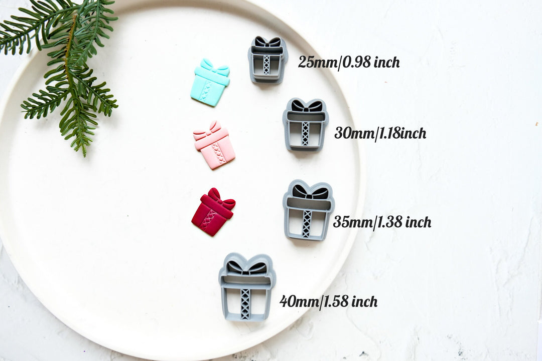 Christmas Gift Clay cutter, Christmas clay cutter, Christmas earrings, Scallop Present clay cutter, Celebration clay cuttter