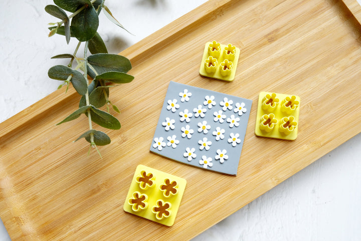 Mini Daisy flower polymer clay cutter, Daisy flower cutter, Daisy earrings, Stud Flower earring, Micro Flower Earring cutter