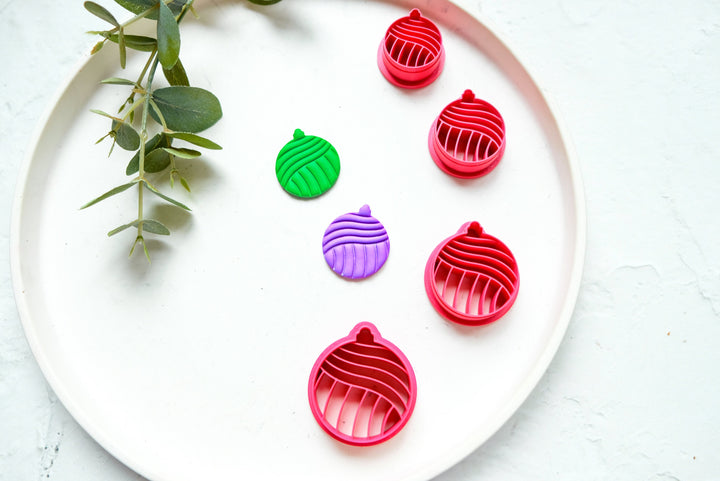 Christmas Bauble clay cutter, Christmas Ornament Clay Earrings, Christmas earrings, Scallop Christmas bauble clay cutter with lines