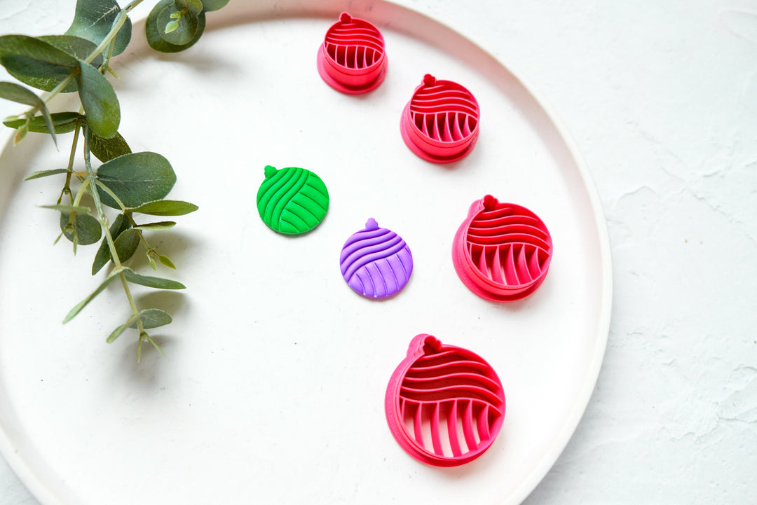 Christmas Bauble clay cutter, Christmas Ornament Clay Earrings, Christmas earrings, Scallop Christmas bauble clay cutter with lines