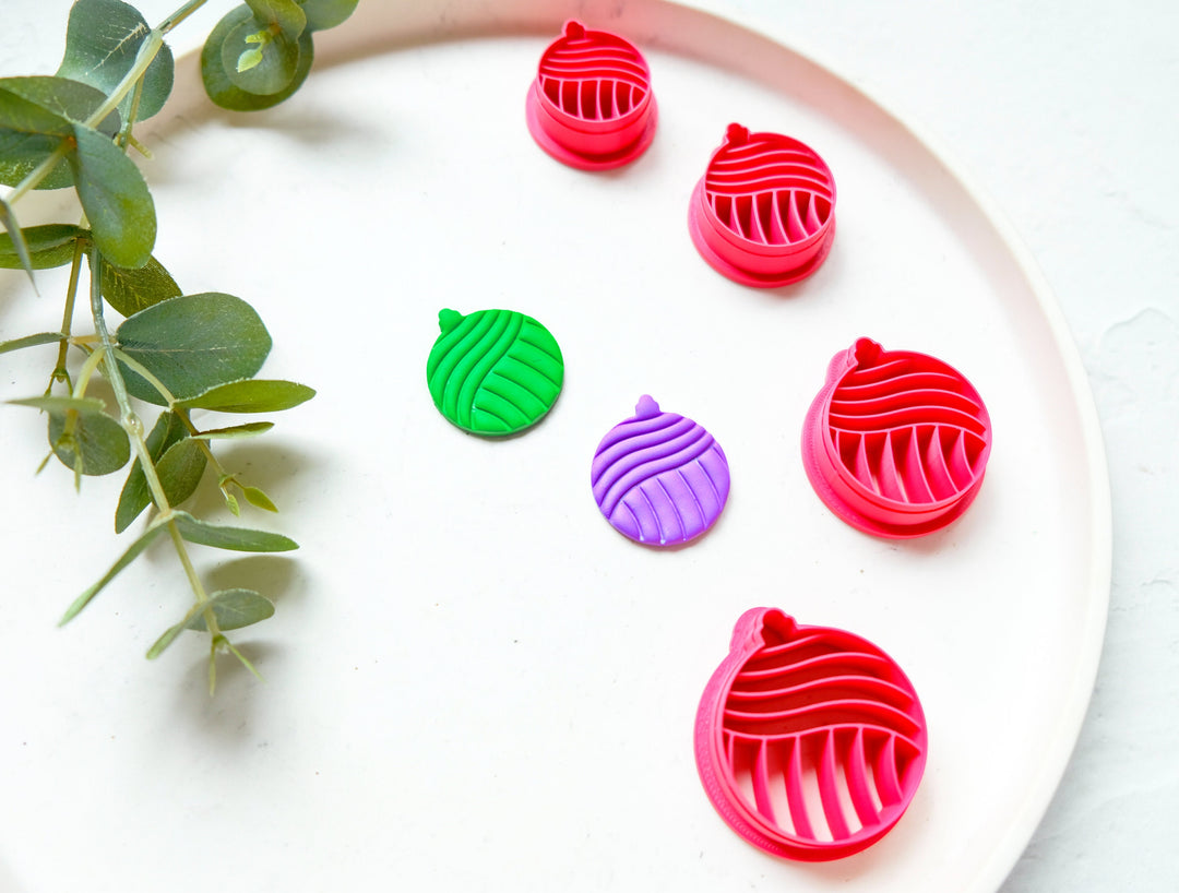 Christmas Bauble clay cutter, Christmas Ornament Clay Earrings, Christmas earrings, Scallop Christmas bauble clay cutter with lines