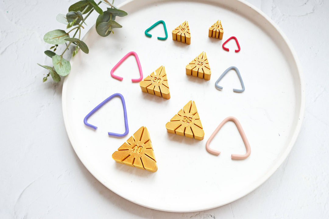 Triangle Hoop earring guide, Polymer Clay hoop measuring guide, Hoop guide, Polymer clay tool, Earring making tool, Clay stamp