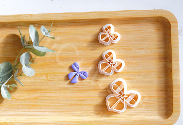 Christmas Bow Clay Cutter: Scallop Embossed Design, Earring DIY