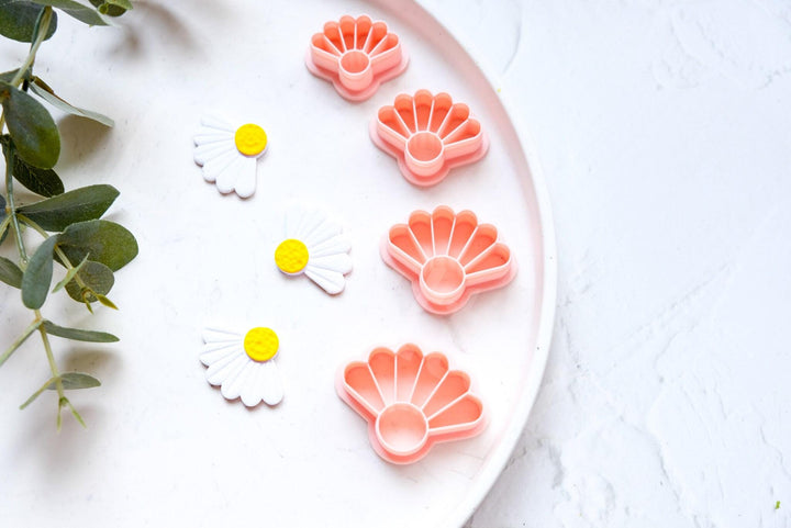 Daisy Clay Cutter Set: Scallop Flower Earring DIY (30-45mm)