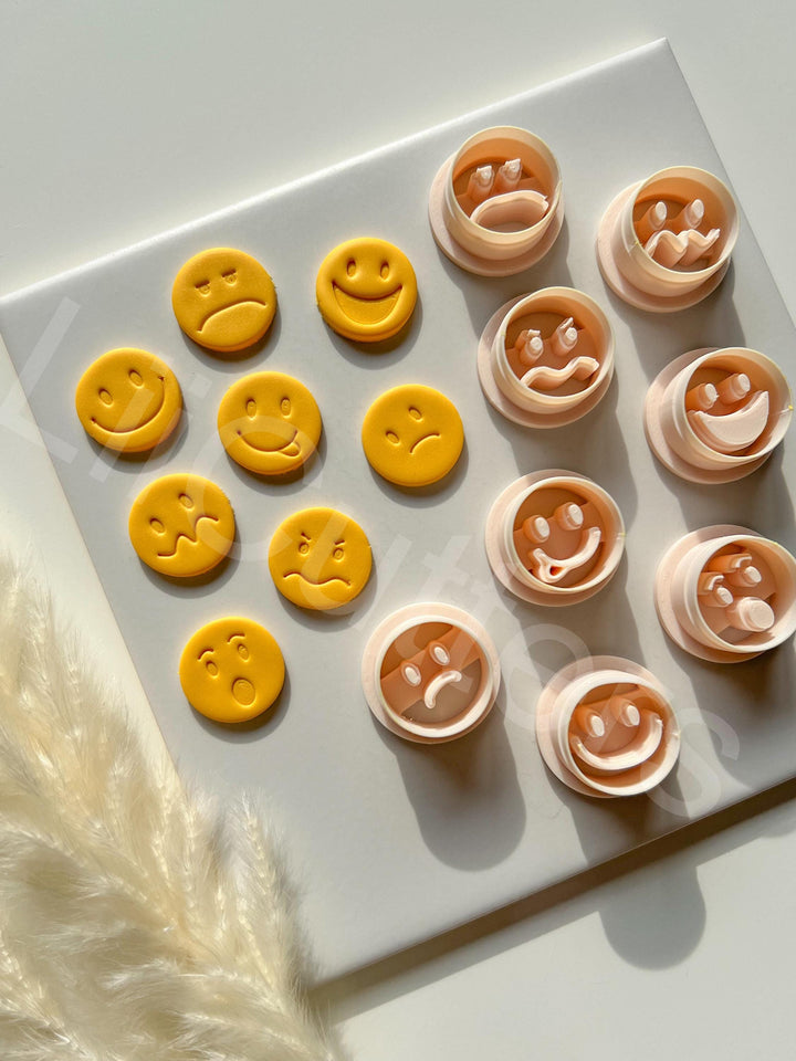 Emoji Face Polymer Clay Cutter Set – 7 Expressions (15–25mm), Mini Clay Cutter for Earrings, Charms & Fun DIY Jewelry
