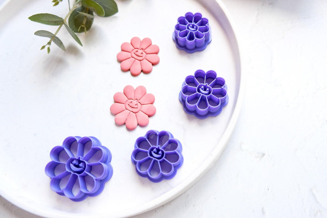 Flower Face Polymer Clay Cutters: Halloween Pumpkin Design, Embossed Scallop Edges