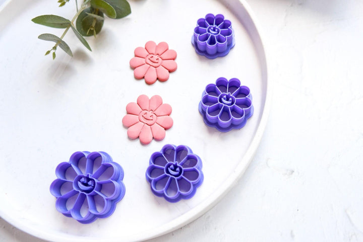 Flower Face Polymer Clay Cutters: Halloween Pumpkin Design, Embossed Scallop Edges