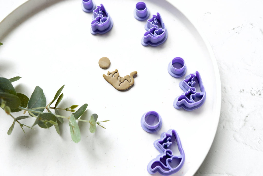 Hanging Cat Polymer Clay Cutter – 35–50mm Cat Shape Clay Cutter for Earrings, Hair Clips & Cookies, 3D Printed Jewelry Making Tool