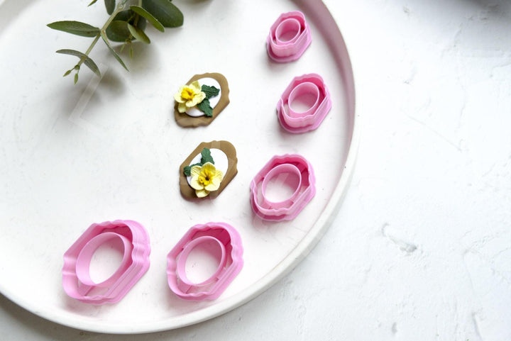 Photo Frame Polymer Clay Cutters: Embossed Scallop Edge, 5 Sizes