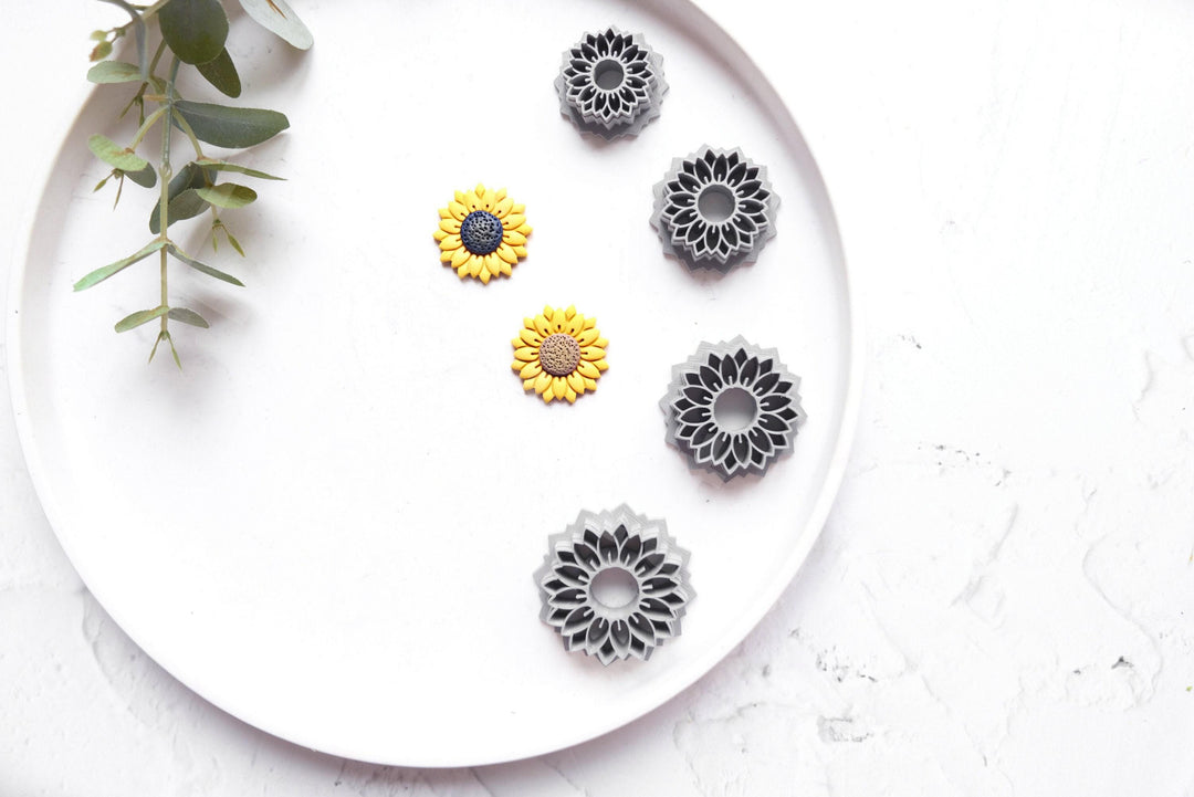 Sunflower Clay Cutter: Polymer Jewelry Tool (25-40mm)