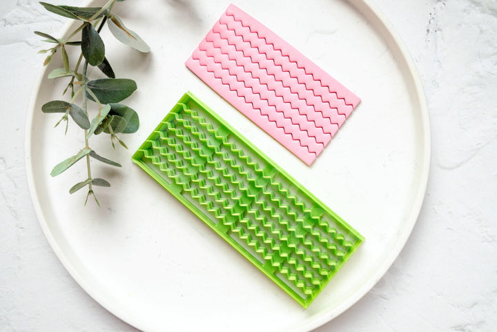Zig Zag Polymer Clay Cutter: Stripe Earring Making Tool