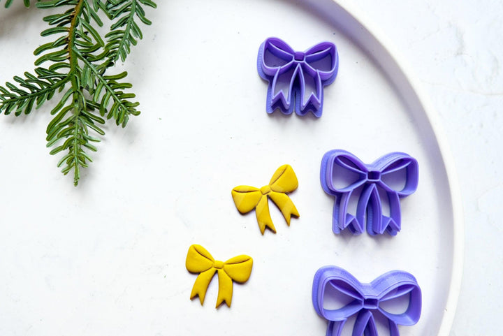 Christmas Bow Clay Cutter Set: Scallop Embossed Design