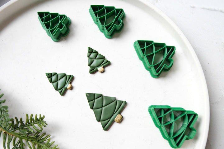 Christmas Tree Clay Cutter Set: Embossed Scallop Design, 4 Sizes