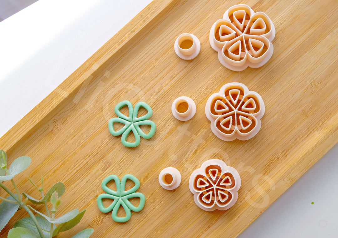 Daisy Flower Polymer Clay Cutter Set: Scallop Edge, Embossed (25-40mm)
