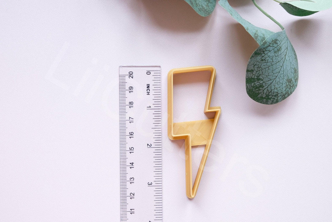 Lightning Bolt Cookie Cutter: Polymer Clay & Biscuit Cutter