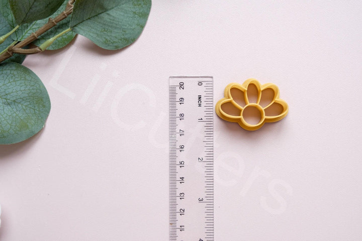 Daisy Flower Cutter: Polymer Clay, Biscuit & Hair Clip (30-45mm)