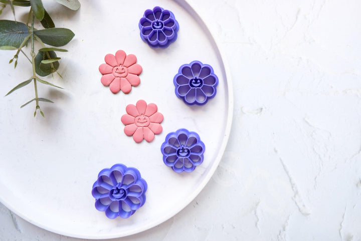 Flower Face Polymer Clay Cutters: Halloween Pumpkin Design, Embossed Scallop Edges