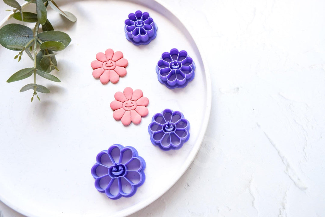 Flower Face Polymer Clay Cutters: Halloween Pumpkin Design, Embossed Scallop Edges