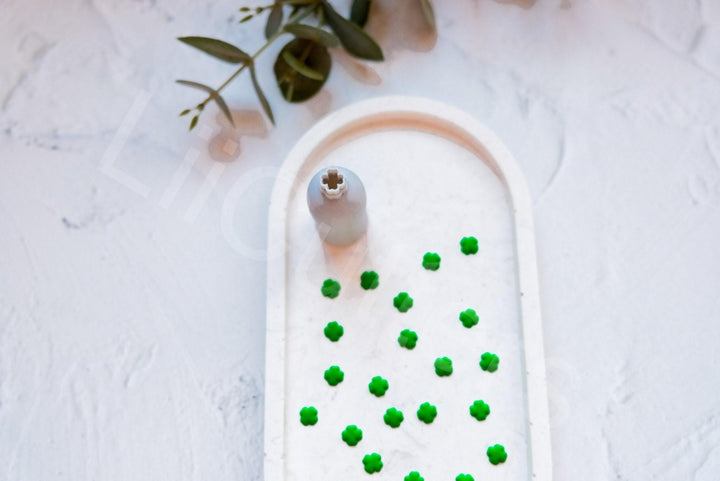 Micro Clover Clay Cutter: 7mm Polymer Clay Earring Tool