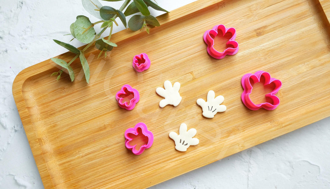 Mouse Hand Polymer Clay Cutter: Scallop Christmas Earrings, Festive Clay Cutter for Holiday Jewelry, DIY Polymer Clay Tools