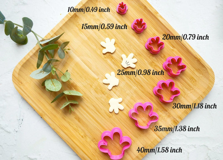 Mouse Hand Polymer Clay Cutter: Scallop Christmas Earrings, Festive Clay Cutter for Holiday Jewelry, DIY Polymer Clay Tools