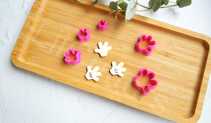 Mouse Hand Polymer Clay Cutter: Scallop Christmas Earrings, Festive Clay Cutter for Holiday Jewelry, DIY Polymer Clay Tools