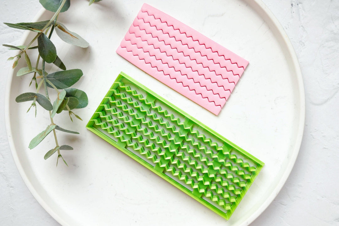Zig Zag Polymer Clay Cutter: Stripe Earring Making Tool