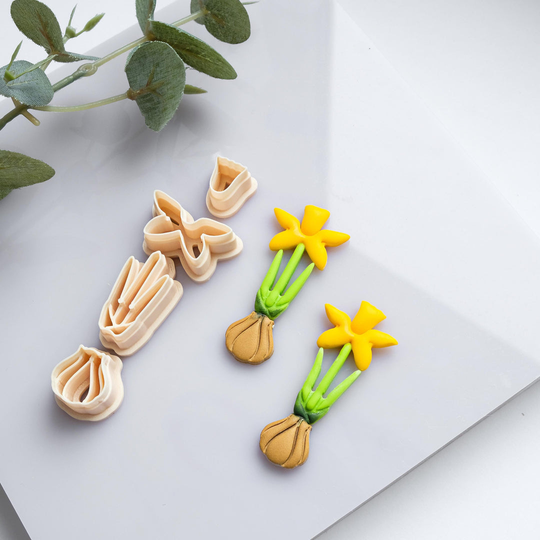 Daffodil Clay Earring Cutter: 50mm Floral Jewelry Mold