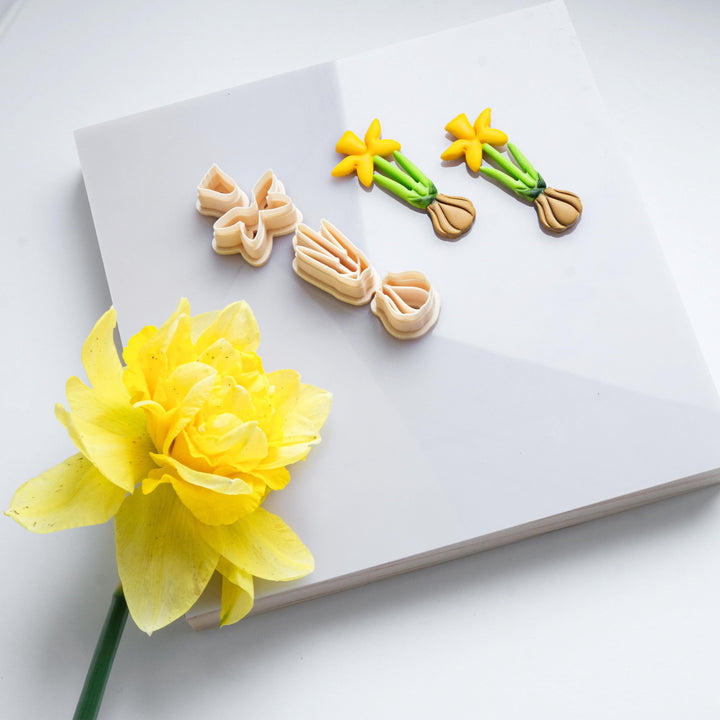 Daffodil Clay Earring Cutter: 50mm Floral Jewelry Mold