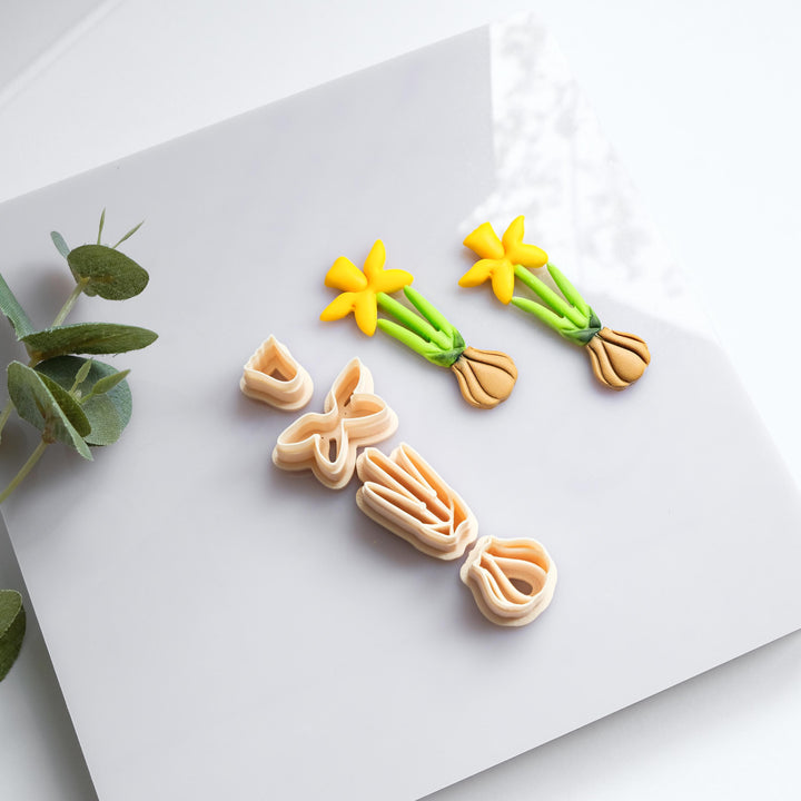 Daffodil Clay Earring Cutter: 50mm Floral Jewelry Mold