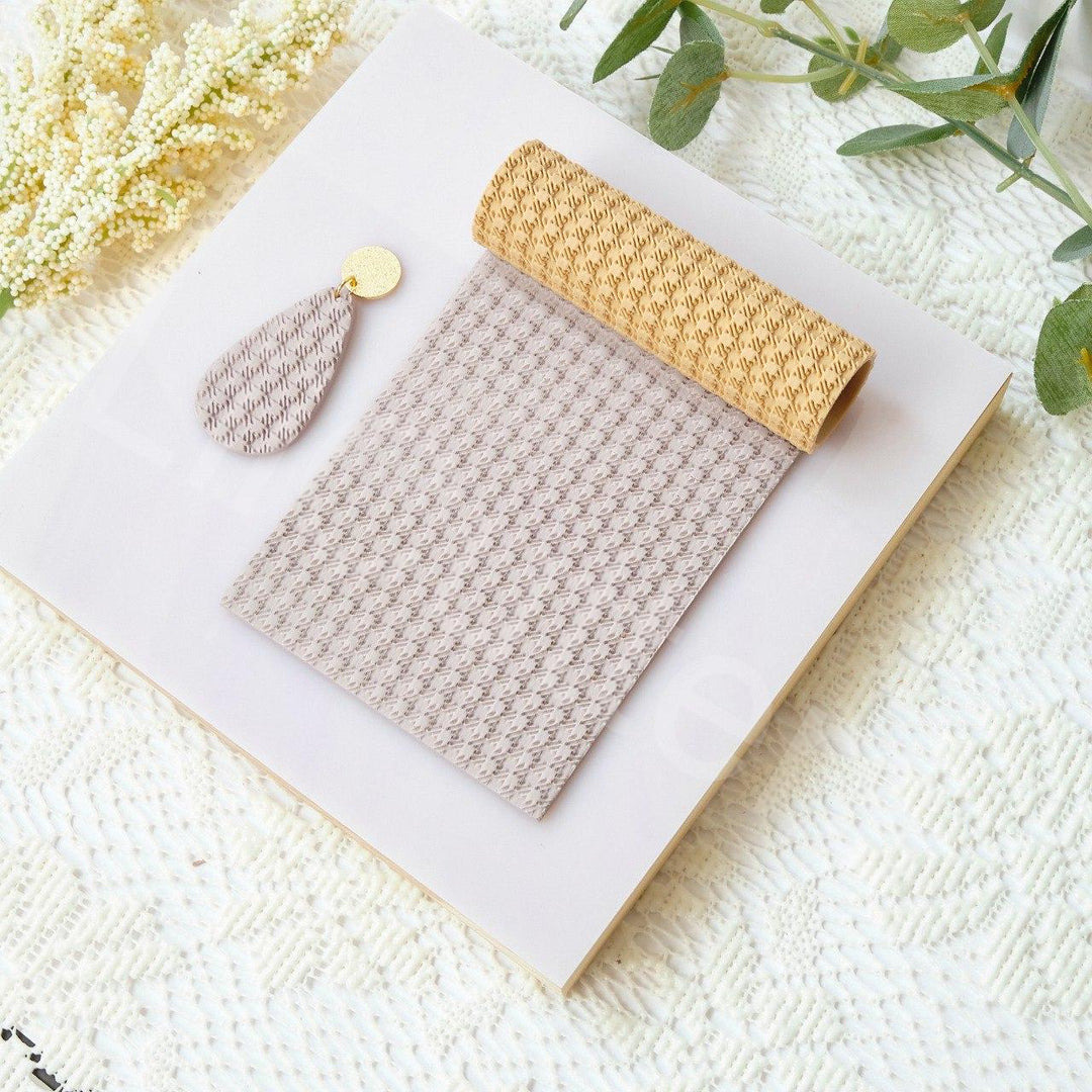 Gingham Polymer Clay Texture Roller: Seamless Chevron Pattern