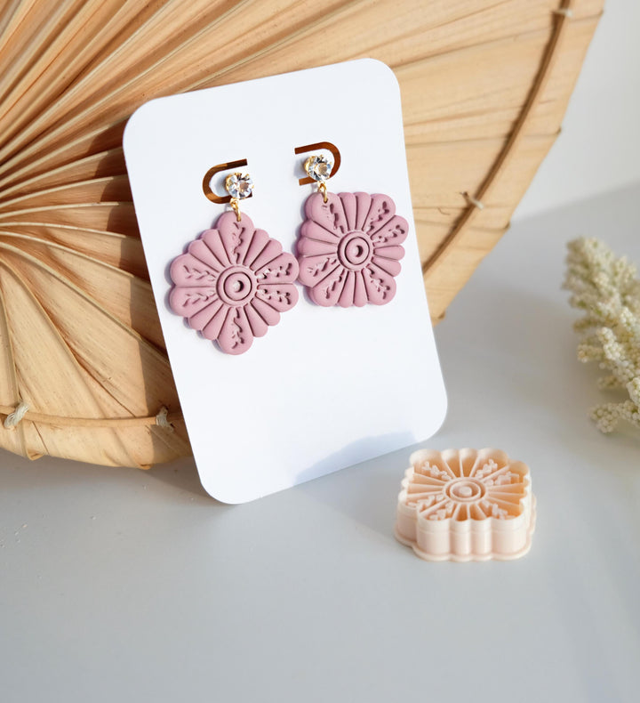 Flower Clay Cutter: Sharp Edge Polymer Clay Tool for Earrings