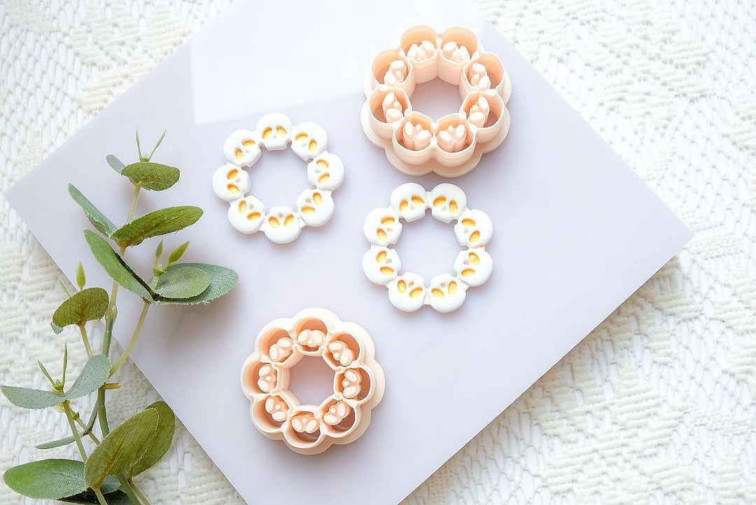 Skull Flower Wreath Clay Cutter – Halloween Polymer Clay Tool for Boho Spooky Earrings