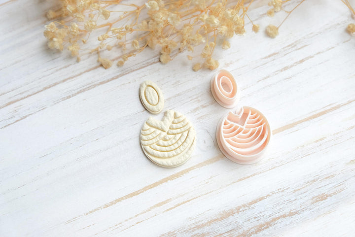 Abstract Woman Silhouette STL | Boho Line Art Design | 3D Printable File | Modern Minimalist Shape for Earrings, Crafts and Decor
